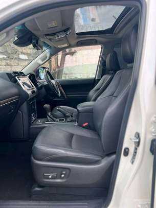 TOYOTA LANDCRUISER PRADO TX.L 2019MODEL SUNROOF DIESEL image 3