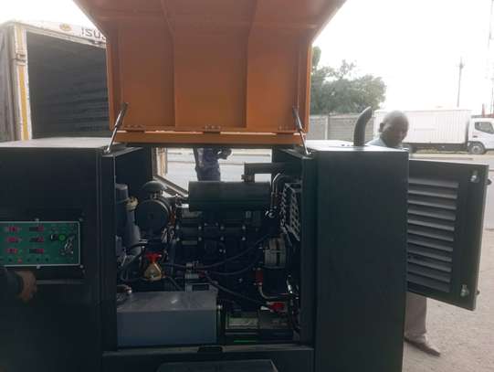 Compressor trialer mounted image 2