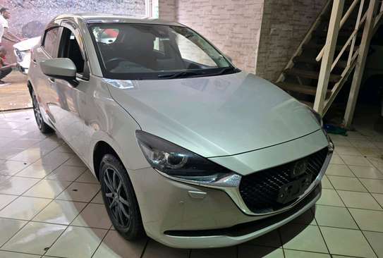 MAZDA 2,2020,FULLY LOADED image 5