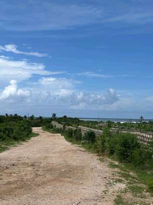 Prime 100*100 in Watamu image 3