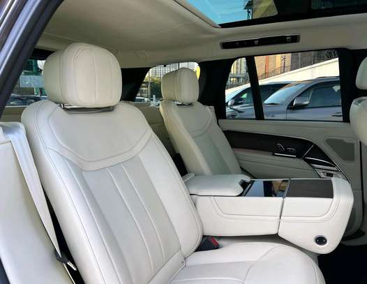 2023 Range Rover Vogue autobiography image 7