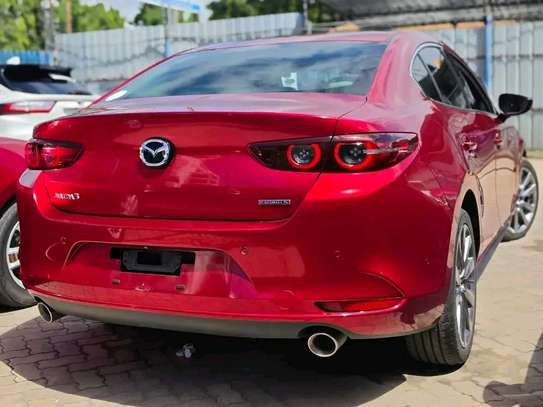Mazda 3 2019 image 9