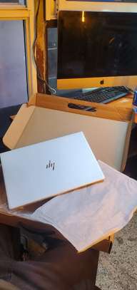 HP EliteBook 840 G3 image 5