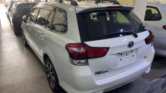 TOYOTA FIELDER HYBRID 2018MODEL image 2