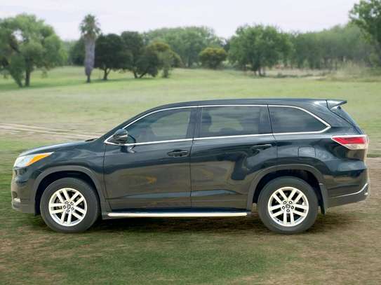 Toyota kluger newshape image 4