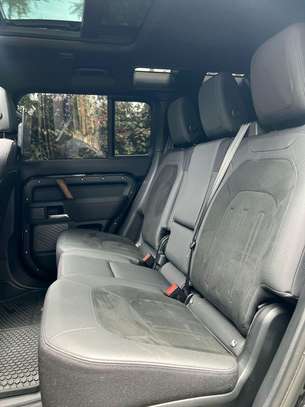 2021 Land Rover defender 110 image 4