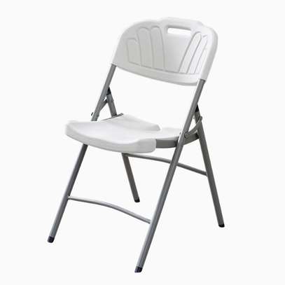 Foldable chair: White foldable armless outdoor chair image 4