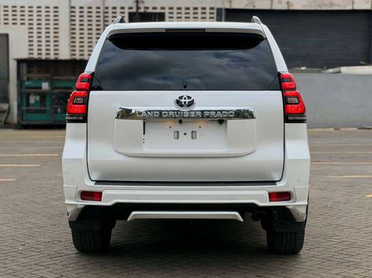 2021 Toyota Land Cruiser Prado TX-L image 10
