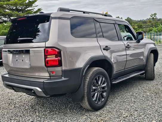 2024 Toyota land cruiser Prado ZX image 6