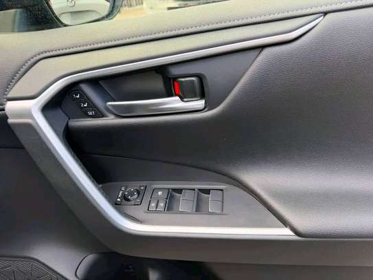 Toyota rav4 2020 image 8