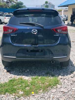 MAZDA 2 image 2