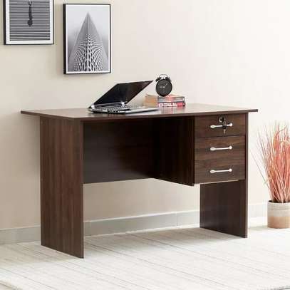 Office Desks : Modern Home Office Desk image 2