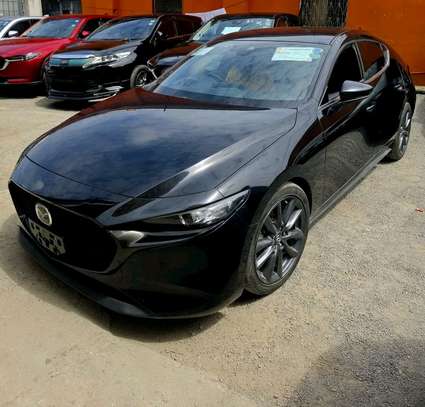 Madza 3 hatchback image 4
