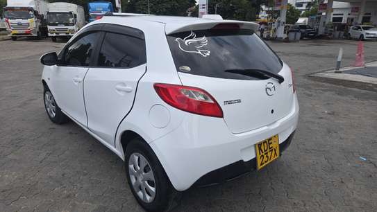 Mazda Demio image 3