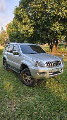 TOYOTA LANDCRUISER PRADO AUTOMATIC DIESEL 2002MODEL image 3