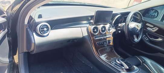 Mercedes Benz C200 Black 2017 image 6