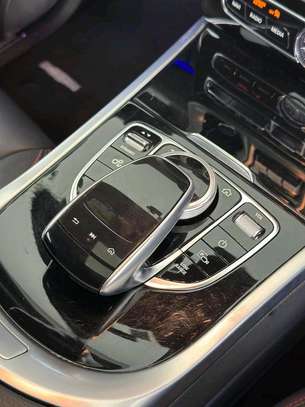 Mercedes G-Class Luxury SUV Deep Burgundy 2019 image 2