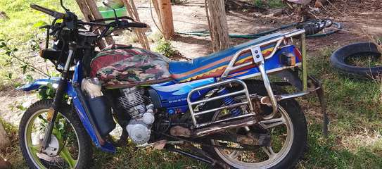 Motorcycle image 3