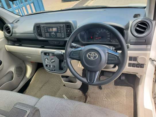 Toyota passo newshape image 2