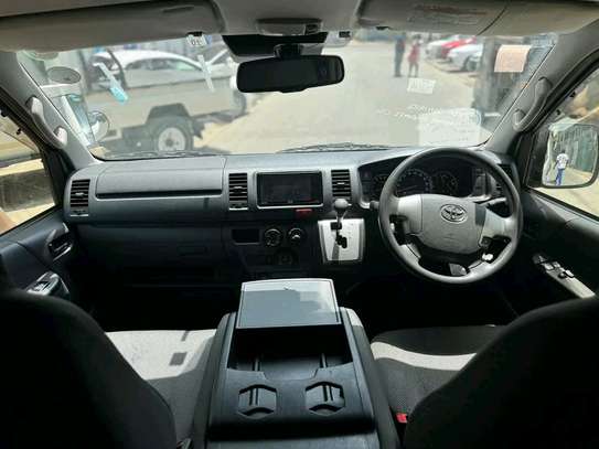 Toyota Hiace autodiesel image 3