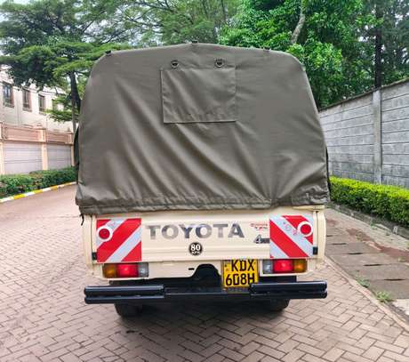 TOYOTA LAND CRUISER PICKUP 79 SERIES DIESEL image 2