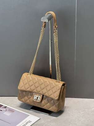 Elegant Quilted Chain Shoulder Bag image 2