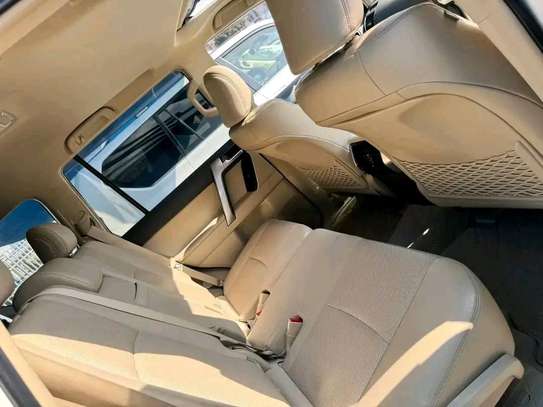 Toyota landcruiser Prado TXL image 5