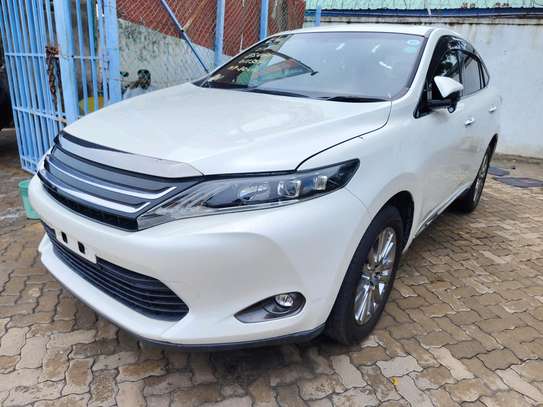 Toyota Harrier premium white sunroof 2018 4wd image 3