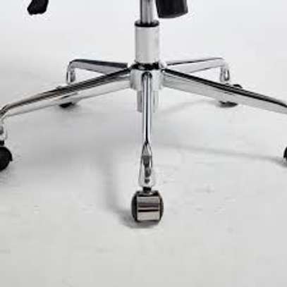 Modern Ergonomic Adjustable Chair image 3