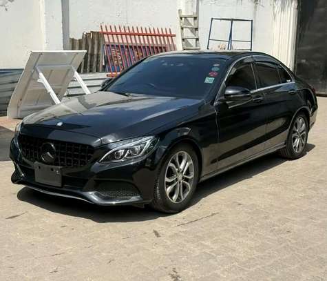 Mercedes Benz C200 black image 9