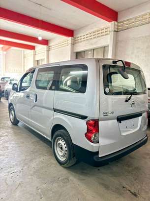 Nissan NV200 Silver 2019 image 7