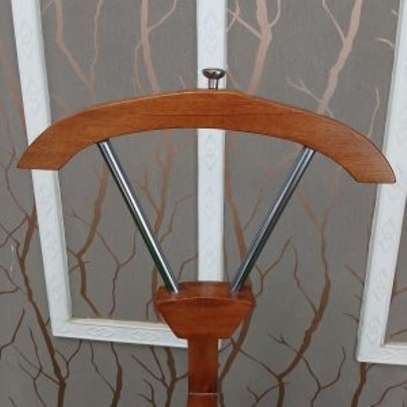 Coat Hanger : Mahogany-Finish Executive Coat Hanger image 4