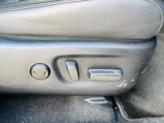 TOYOTA HARRIER 2020 MODEL NEW SHAPE BLACK image 8