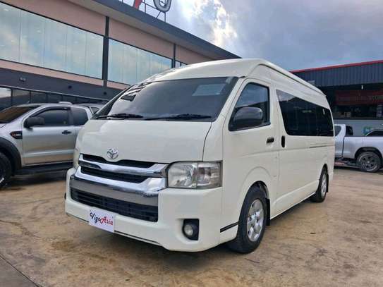 HIACE 9L COMMUTER,DIESEL,2019 image 4