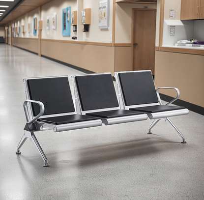Hard Pad 3-Link Leather Waiting Bench image 4