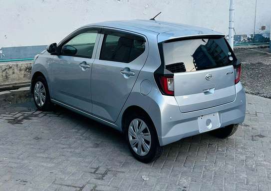Daihatsu Mira Silver 2018 2wd eco image 7