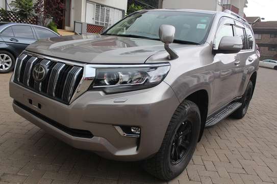 Toyota Landcruiser Prado TX-L 2019 18,000 Kms image 2
