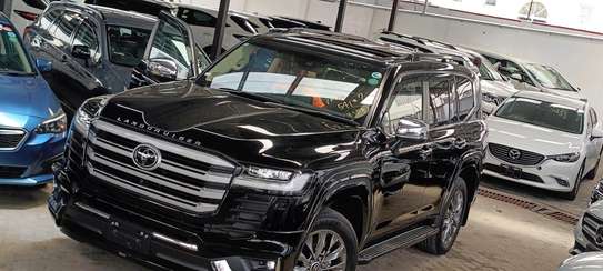 Toyota land Cruiser ZX Diesel ⛽ Black 2021 image 3
