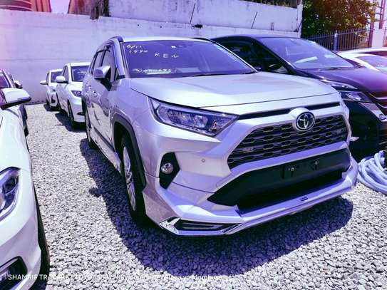 Toyota RAV4 ADVENTURE 2019 silver image 2
