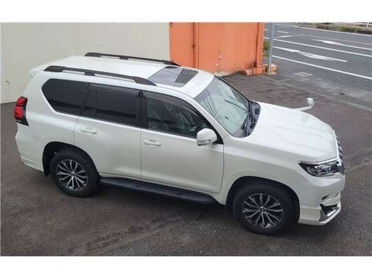 2020 TOYOTA LAND CRUISER PRADO TX L Package image 3