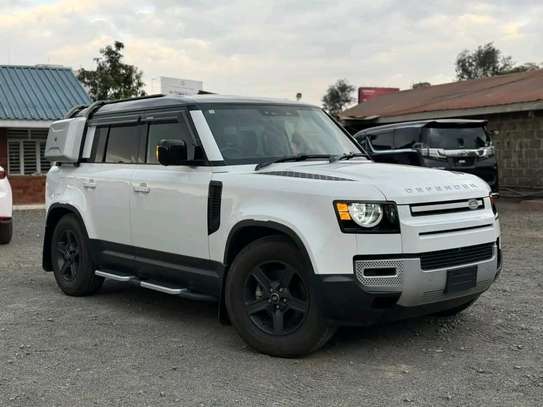 Land Rover Defender 110 Series 2020 image 3