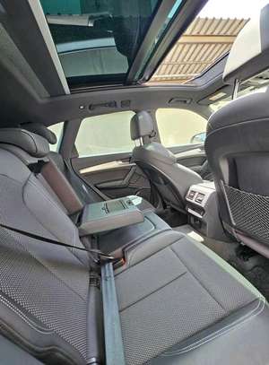 Audi Quattro SQ5 S-Line Grey sunroof 2018 image 5