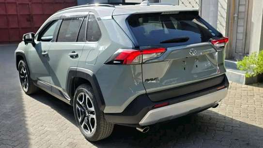 Toyota Rav4 adventure image 3