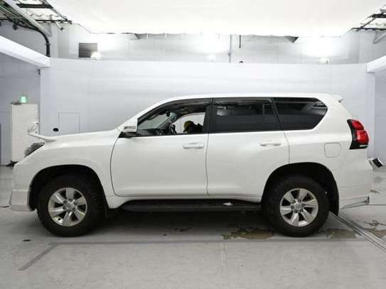 2020 TOYOTA LAND CRUISER PRADO TX 4WD image 7