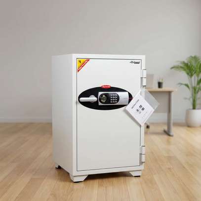Fireproof Safes: 80 Kgs Diplomat Fireproof Safe In Kisii CBD image 2
