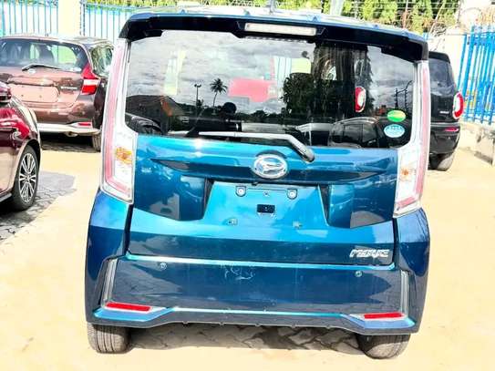 Daihatsu move custom image 7