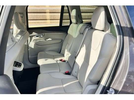 2023 VOLVO XC90 image 2
