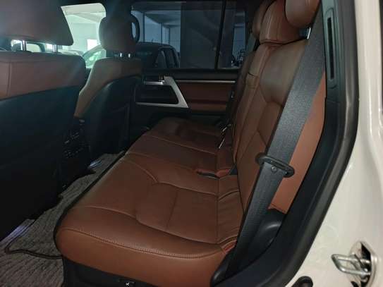 Toyota landcruiser ZX 2018 image 5