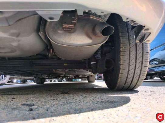 TOYOTA SIENTA HYBRID 2019MODEL 7 SEATER image 9