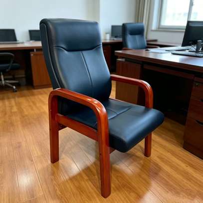 Black Leather Executive Visitor Chair image 4